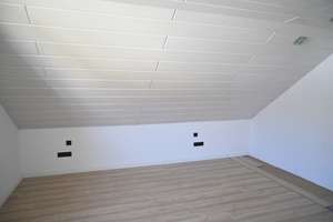 Charmante Dachwohnung mit sonniger Dachterrasse – Die vollständige Adresse der Immobilie erhältst du vom Anbieter., 45357 Dellwig, Essen – Vorschaubild 8