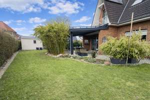 Großzügiges Friesenhaus  - schöner Garten - Kamin - Doppelcarport - PV mit Wallbox - Terrassendach – Die vollständige Adresse der Immobilie erhältst du vom Anbieter., 24576 Bad Bramstedt – Vorschaubild 12