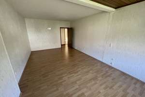 Schöne, helle 3 Zimmerwohnung mit Balkon und großen Garten in Koblenz-Goldgrube – Dominicusstr 7, 56073 Goldgrube, Koblenz – Vorschaubild 2