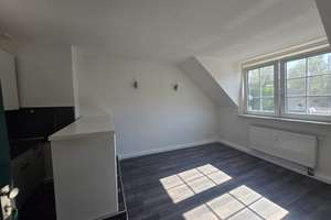 Schicke, gemütliche 2 Zi mit EBK in der schönen Südstadt – Viehhofstraße 59, 42117 Elberfeld, Wuppertal – Vorschaubild 2