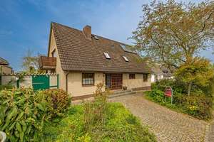 Großes Einfamilienhaus mit Vollkeller in ruhiger Sackgassenlage – Schmiedekoppel 19, 24232 Dobersdorf – Vorschaubild 3
