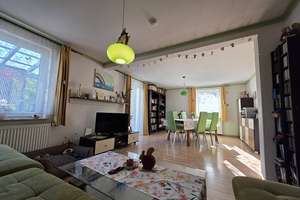 V3474 Gemütliche Doppelhaushälfte auf schönem Grundstück mit Platz für die ganze Familie – Die vollständige Adresse der Immobilie erhältst du vom Anbieter., 91448 Emskirchen – Vorschaubild 10