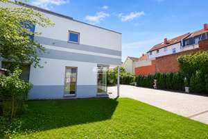antaris Immobilien GmbH ** Wo moderne Architektur auf außergewöhnlichen Wohnkomfort trifft ** – 99086 Johannesvorstadt, Erfurt – Vorschaubild 2