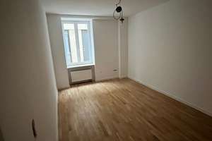 Charmante und neu renovierte 2 Zi-Whg mit Wohnküche in Top Lage im Gärtnerplatzviertel – Die vollständige Adresse der Immobilie erhältst du vom Anbieter., 80469 Gärtnerplatz, München – Vorschaubild 1