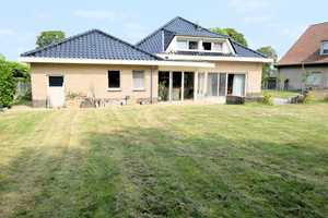 Geräumiger Satteldachbungalow mit 6 Schlafzimmern und großer Garage nahe der niederländischen Grenze – Kleve (Kreis) – Vorschaubild 4