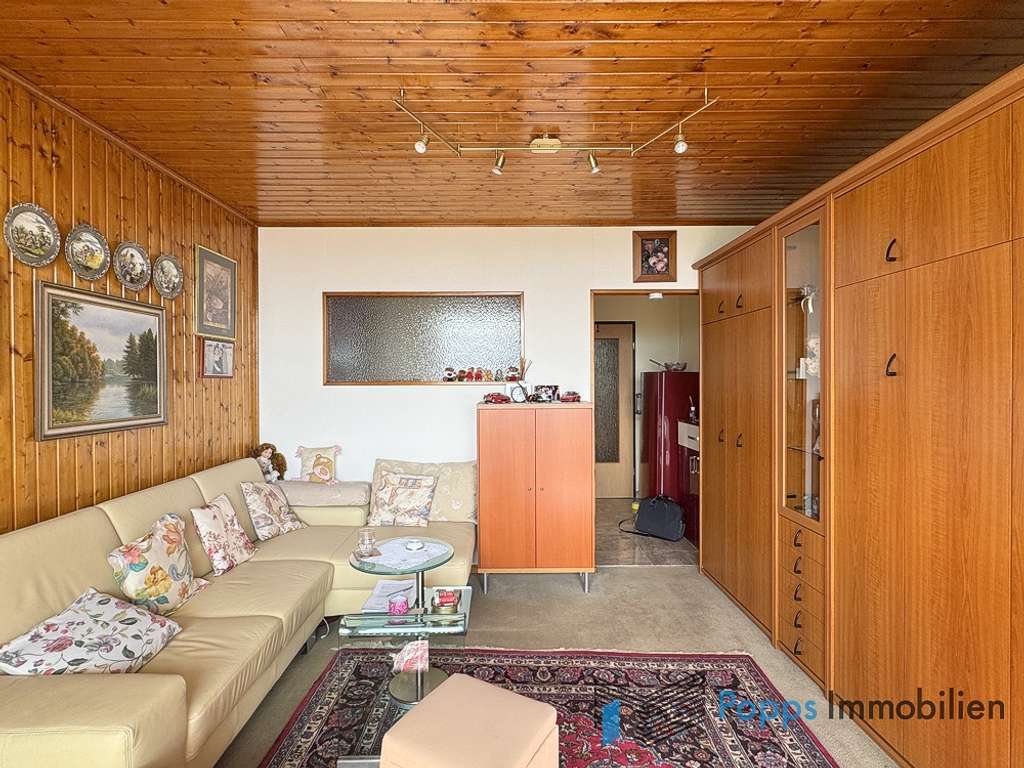 Immobilie in Liederbach - Möblierte 1-Zimmer-Wohnung mit sonnigem Balkon - Bild 3