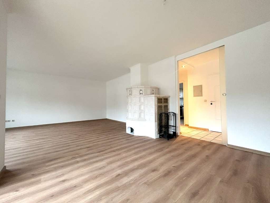 Immobilie in Eichenzell - Eichenzell: Sanierungskosten: 0 €. Stressfaktor: 0. Rendite-Start: Sofort-4 Zimmerwohnung mit Garage - Bild 1