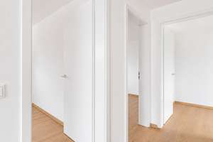 Attraktive 3-Zimmer-Wohnung mit großzügigem Wohnbereich und Terrasse  in Gerolfing – Eichenwaldstraße 39, 85049 West, Ingolstadt – Vorschaubild 8