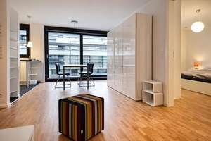 Metropolitan Living in Bestlage:Vermietete 2,5-Zi.-Boardinghouse-ETW nahe Hauptbahnhof-Europaviertel – Die vollständige Adresse der Immobilie erhältst du vom Anbieter., 70174 Hauptbahnhof, Stuttgart – Vorschaubild 1