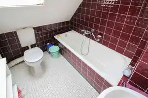 Viel Platz für bis zu 2 Familien: Gestaltbares EFH in Feldrandlage – Schaumburg (Kreis) – Vorschaubild 14