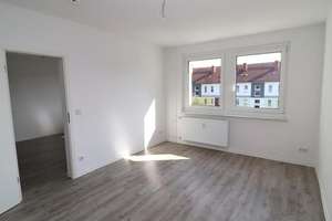 Zweizimmerklassiker neu interpretiert! Balkon! – Albert-Schweitzer-Straße 22, 9116 Altendorf, Chemnitz – Vorschaubild 3