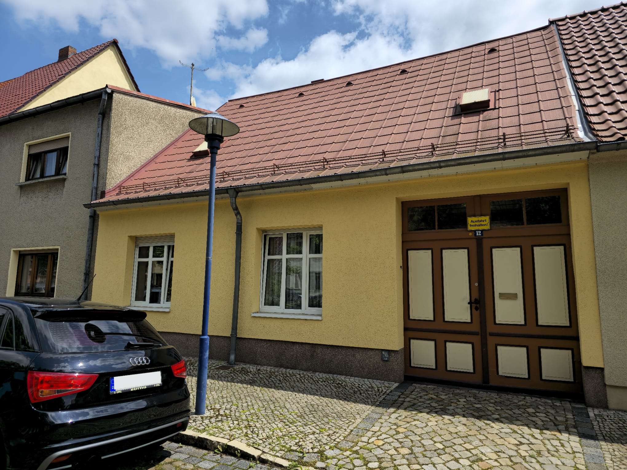 Charmantes Reihenhaus mit historischem Flair und großem Garten im Herzen von Roßlau, Dessau Roßlau – Bild 1