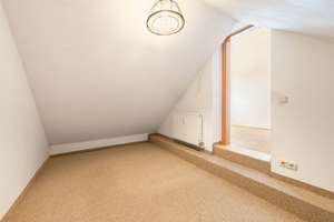 AIGNER - Traumhafte 3-Zimmer-Wohnung mit eigenem Gartenanteil – Die vollständige Adresse der Immobilie erhältst du vom Anbieter., 81249 Lochhausen, München – Vorschaubild 7