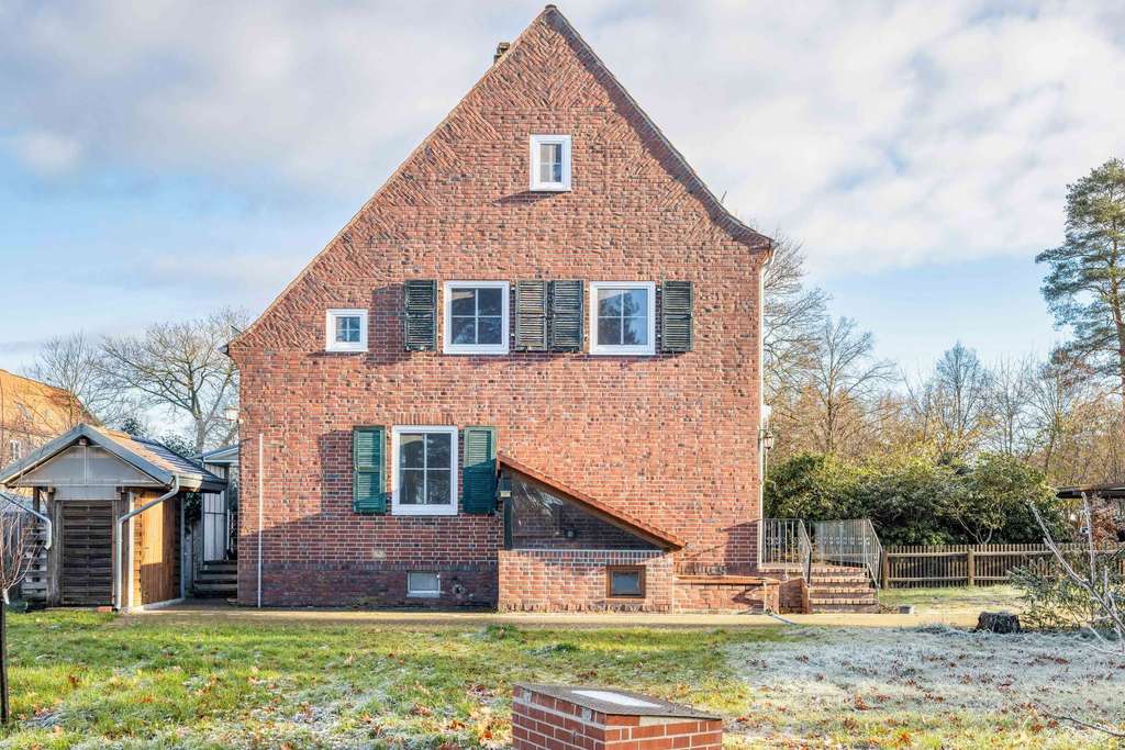 Immobilie in Faßberg - Doppelhaushälfte in der Roten Siedlung – Historisches Wohngefühl trifft modernen Komfort - Bild 1