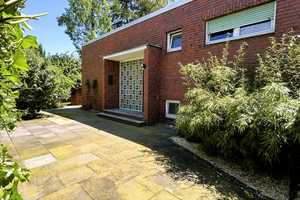 **MIT VIELEN OPTIONEN**Einfamilienhaus mit ca. 250 m² Lager-/Werkhalle! – Rhein-Sieg-Kreis – Vorschaubild 1