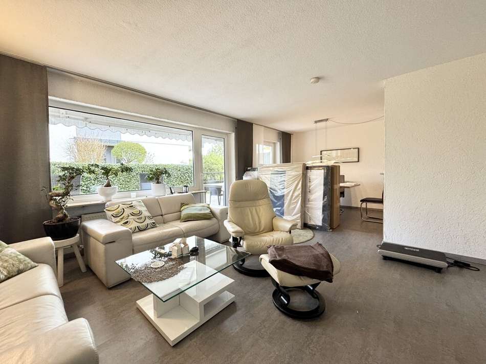 EG: Wohn-und Esszimmer