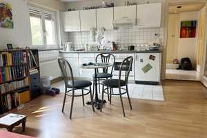 Gepflegtes 4 Familienhaus in ruhiger Lage, mit Balkon, Dachterrasse und 2 Garagen – Esslingen (Kreis) – Vorschaubild 13