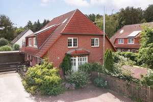 Zuhause am Wasser – Doppelhaushälfte mit Garten, Kamin & Photovoltaik in Potsdam-Neu Fahrland – Die vollständige Adresse der Immobilie erhältst du vom Anbieter., 14476 Neu Fahrland, Potsdam – Vorschaubild 3