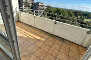 4 - Zimmer Maisonetten Wohnung incl. Tiefgaragenstellplatz in gepflegter Wohnanlage