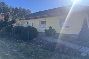 Gepflegter, moderner Bungalow, 4 Zimmer, auf insg. 700 m² Grundstück, Sauna, Fußbodenheizung! – Die vollständige Adresse der Immobilie erhältst du vom Anbieter., 15741 Bestensee – Vorschaubild 2