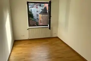Schöne 2-Zimmer-Wohnung mit Einbauküche in Alt- Saarbrücken – Heuduckstraße 28, 66117 Stadtverband Saarbrücken (Kreis) – Vorschaubild 2