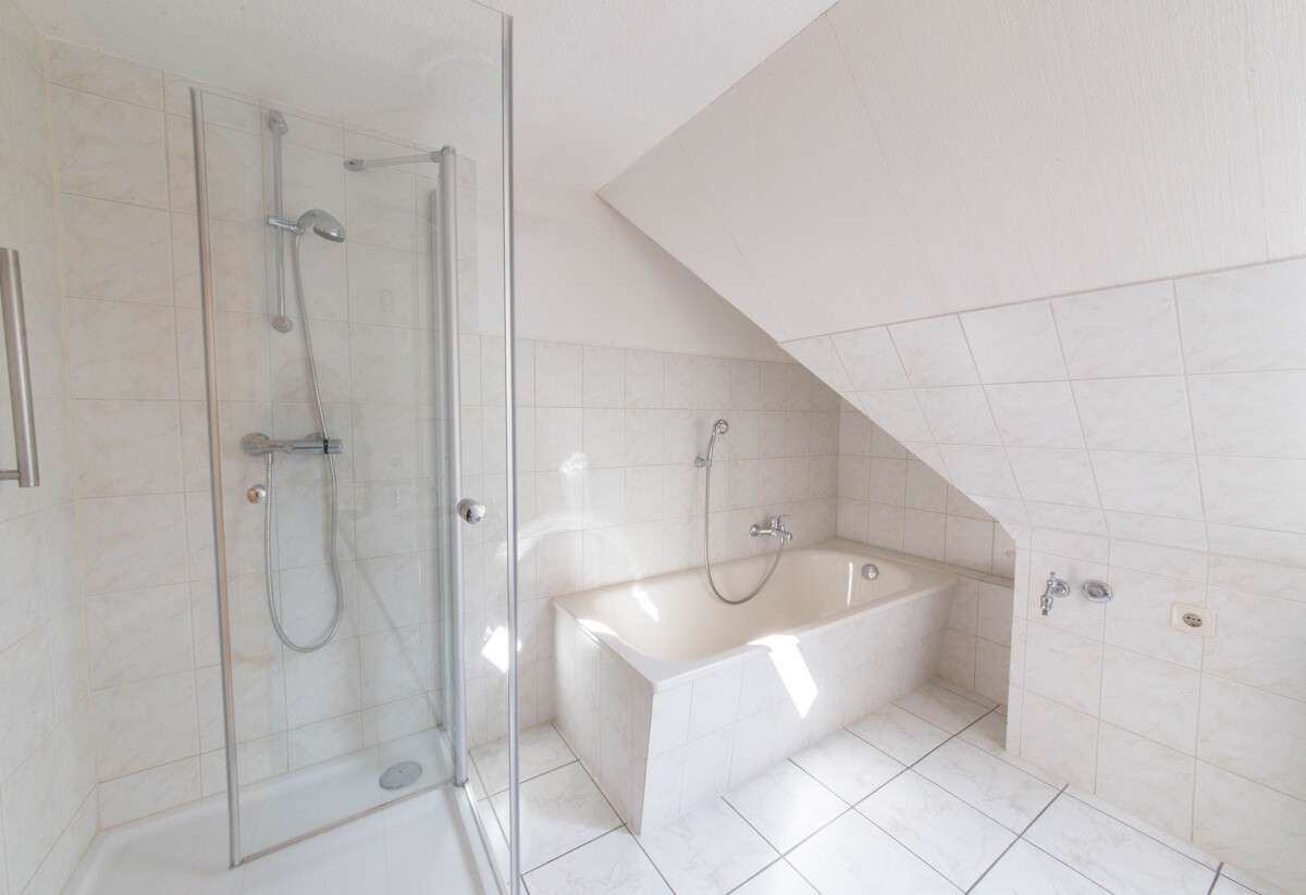 Immobilie in Niesgrau - Zweifamilienhaus mit Traumgarten in Wassernähe - Bild 6