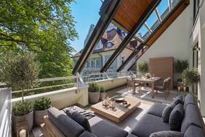 Luxuriös Wohnen mit offenem Kamin und traumhaftem Ausblick in Bestlage von Solln – Die vollständige Adresse der Immobilie erhältst du vom Anbieter., 81479 Thalkirchen, München – Vorschaubild 3