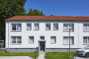 2,5-Zimmer-Wohnung mit Duschbad und Balkon in ruhiger Wohnlage