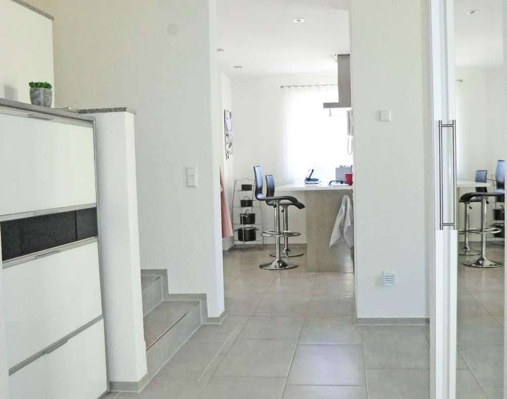 Immobilie in Aichelberg - Anwesen mit unverbaubarem Panorama in Aichelberg – Pool, Spa & Einliegerbereich - Bild 4