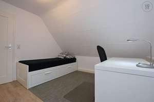 Schön möblierte Wohnung mit Balkon in Stuttgart Mühlhausen – Die vollständige Adresse der Immobilie erhältst du vom Anbieter., 70378 Mühlhausen (Ortsteil), Stuttgart – Vorschaubild 8