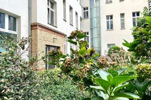 DIREKTE WASSERLAGE - 3 ZIMMER WE MIT BALKON IM MODERNISIERTEN ALTBAUKLASSIKER MIT BALKON + FAHRSTUHL – Die vollständige Adresse der Immobilie erhältst du vom Anbieter., 10179 Mitte (Ortsteil), Berlin – Vorschaubild 4