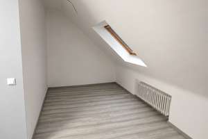Praktisch geschnittene 2-Zimmer-Wohnung in Krefeld Stadtmitte – Wiedenhofstraße 42, 47798 Stadtmitte, Krefeld – Vorschaubild 3