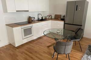 Helle, neuwertige und wunderschöne 2-Zi-Wohnung mit Einbauküche und Balkon in Hamburg Bergedorf