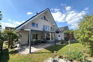 Freistehendes Einfamilienhaus mit repräsentativem Entree + Bürofläche – Die vollständige Adresse der Immobilie erhältst du vom Anbieter., 48565 Steinfurt – Vorschaubild 1