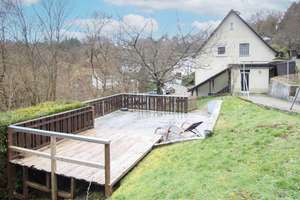 Eigenheim inkl. Schuppen mit Garten in Sackgassenlage – Die vollständige Adresse der Immobilie erhältst du vom Anbieter., 35686 Dillenburg – Vorschaubild 2