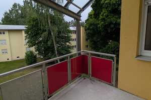 2 Zimmer Wohnung am Dr.Linnert-Ring!! ACHTUNG! Nur mit Wohnberechtigungsschein!! – Dr.-Linnert-Ring 37, 90473 Nürnberg – Vorschaubild 1