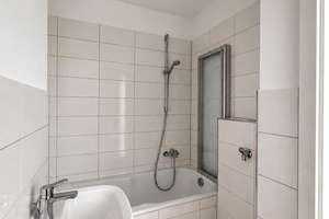 7566 - Erstbezug nach Sanierung: Gut geschnittene 2-Zimmerwohnung nähe Stadtgarten! – Die vollständige Adresse der Immobilie erhältst du vom Anbieter., 76131 Südstadt, Karlsruhe – Vorschaubild 7