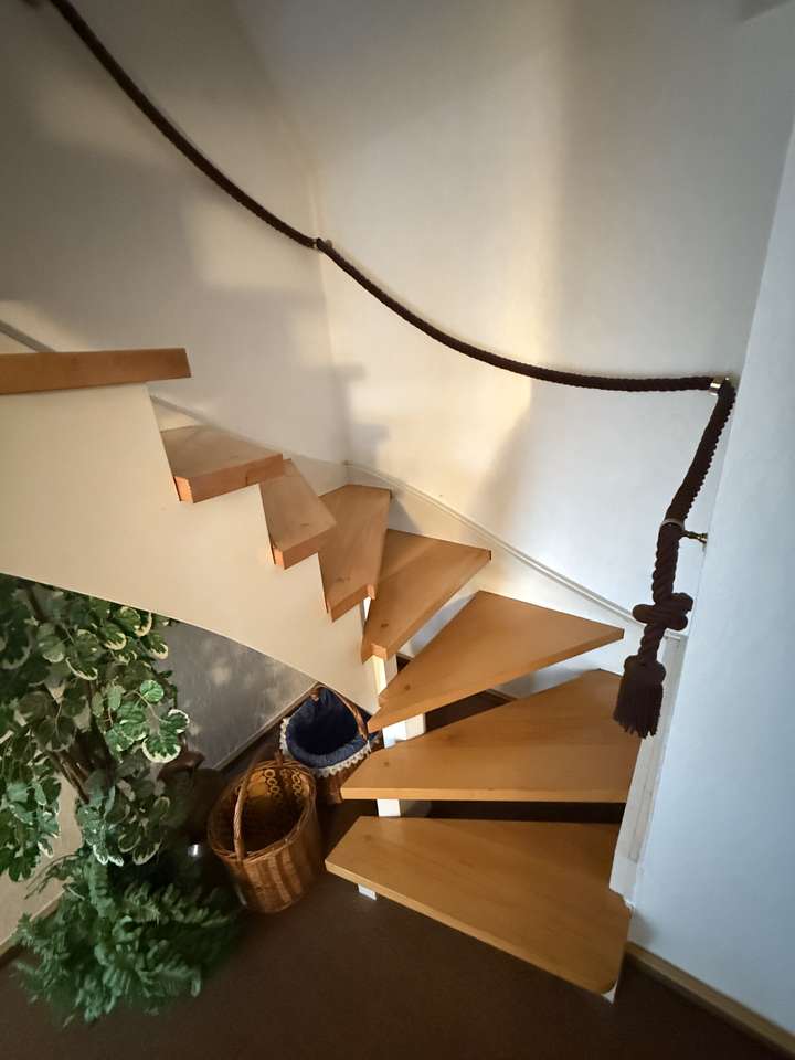 Treppe zum DG