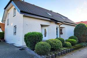 Gepflegtes Ein- bis Zweifamilienhaus in ruhiger Sackgassenlage – Gütersloh (Kreis) – Vorschaubild 2
