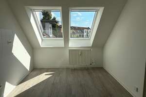 Gemütliche Dachgeschoss-Wohnung im Grünen! Mit Balkon und Wannenbad! Für max. 2 Personen! – Ricarda-Huch-Straße 16, 14480 Kirchsteigfeld, Potsdam – Vorschaubild 6
