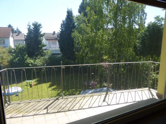 Renovierungsbedürftige Doppelhaushälfte direkt am Goetheturm....V-E-R-K-A-U-F-T.. image