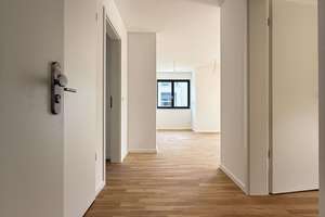 Sonnige 4 Zimmerwohnung ab sofort zu vermieten – Ulfilasstraße 29 c, 81739 Waldperlach, München – Vorschaubild 1