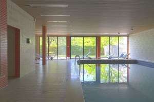 Helle 1-Zimmer Wohnung im 5. OG  - Schwimmbad in der Wohnanlage – Plievierpark 18, 81737 Neuperlach, München – Vorschaubild 17