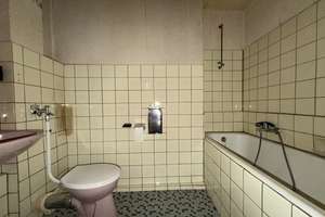 Großzügige 3,5-Zimmer-Eigentumswohnung mit Balkon und Entwicklungspotenzial! – 40223 Bilk, Düsseldorf – Vorschaubild 5