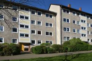Schöne 3-Zimmer-Wohnung mit Balkon // 3.OG , Links – Schlesierweg 52, 38440 Laagberg, Wolfsburg – Vorschaubild 3