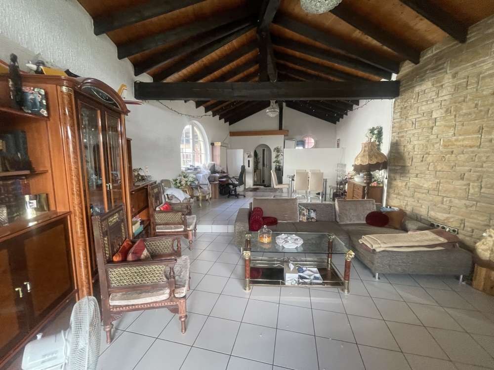 Immobilie in Weiterstadt - Traumhaftes 2-3 Familienhaus in Weiterstadt mit großem Garten in idyllischer Lage - Bild 0