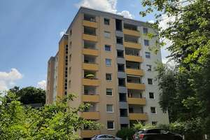 Frisch renoviert! 4-Zimmer-Wohnung ab November zu beziehen! – 94032 Innstadt, Passau – Vorschaubild 1