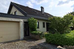 Stattliches, grundsolides Domizil mit Doppelgarage und schön eingewachsenem Garten - Dingolshausen – 97497 Dingolshausen – Vorschaubild 10