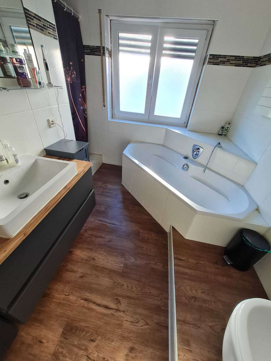 Immobilie in Keltern - großes Haus mit 3 Einheiten mit weitläufigem Grundstück und zahlreichen Nutzungsmöglichkeiten - Bild 4