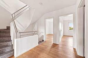Neuwertiges Reihenmittelhaus  mit Top Energieeffizienz, 6 Zimmern  und hochwertiger Ausstattung – Feldkirchener Straße 22a, 85622 Vaterstetten – Vorschaubild 10